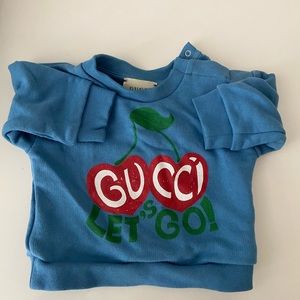 Gucci sweatshirt